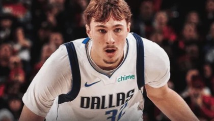 弗拉格20岁前5次20+5+5仅次于詹东，他还有345天才年满20岁