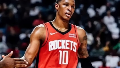 火箭113-99猛龙迎2喜2忧！史密斯卡佩拉太好用，申京和伊森没法看|布兰登-英格拉姆|多伦多猛龙队|阿尔佩伦-申京|休斯敦火箭队|NBA常规赛_新浪新闻