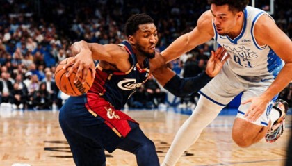 开云体育网站-狂轰30+6+8！又成历史第一，哈登影响力真大，骑士第四才是好位置