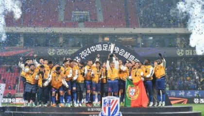 开云平台-申花超级杯夺冠平息争议 强力阵容剑指中超冠军
