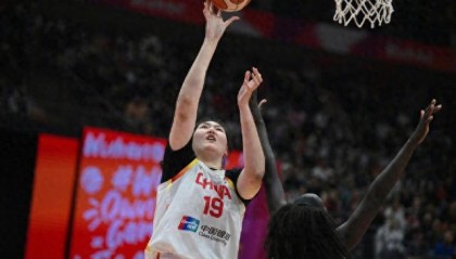 开云官方-女篮世界杯资格赛，中国女篮86比76击败南苏丹|南苏丹队|张子宇|陈玉婕|王思雨|篮板_新浪新闻