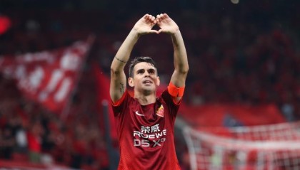 海港5月全胜持续追赶申花 穆斯卡特：欣喜看到进步