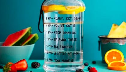 开云体育网站-巴特尔晒与中国男篮96黄金一代散步视频，胡卫东巩晓彬等人出镜