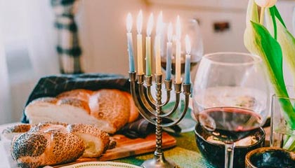 开云体育网站-巴特尔晒与中国男篮96黄金一代散步视频，胡卫东巩晓彬等人出镜