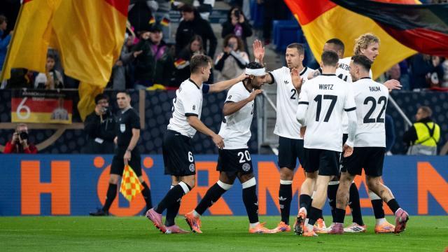 1760168285393028125.jpg 1760168285393028125.jpg